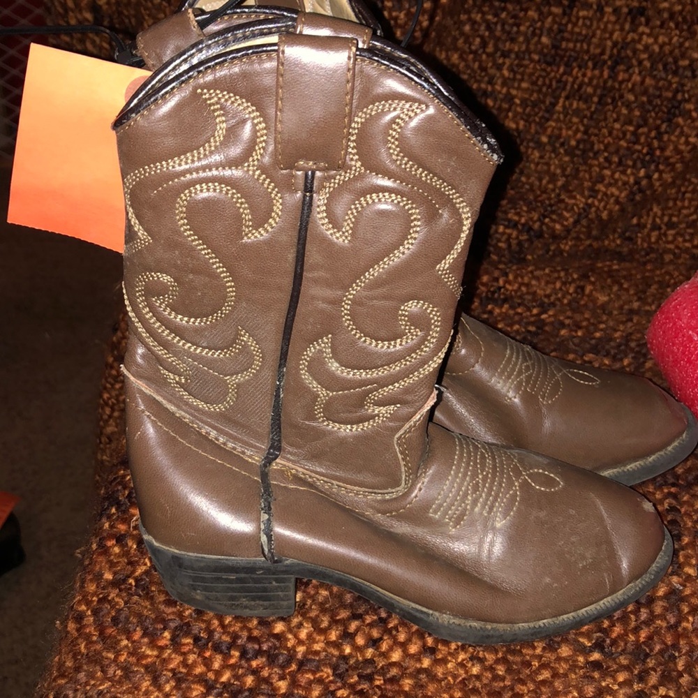 Little boys size 9 cowboy boots